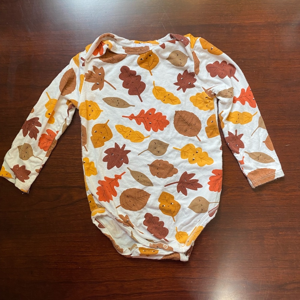 Angel Dear leaf onesie 6-12 month